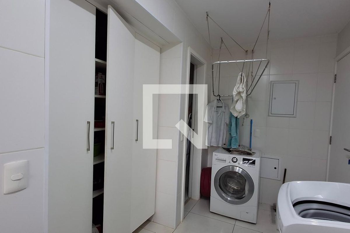 Apartamento à Venda - Taquaral, 2 Quartos,  135 m2 em , Campinas - sp | SoloBR