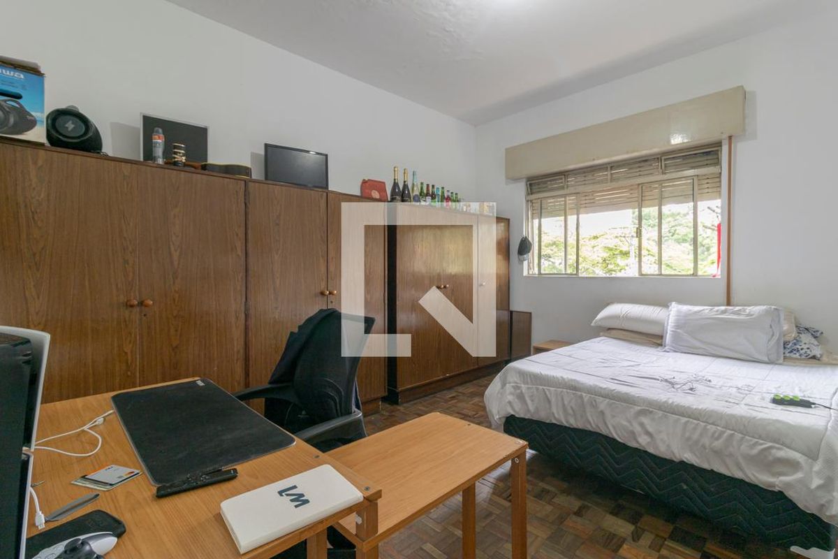 Casa, 5 quartos, 220 m² - Foto 35