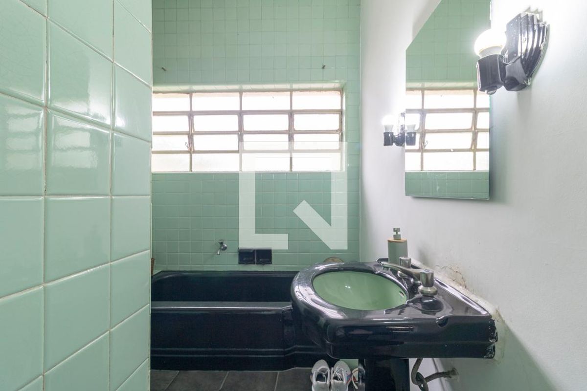 Casa, 5 quartos, 220 m² - Foto 57