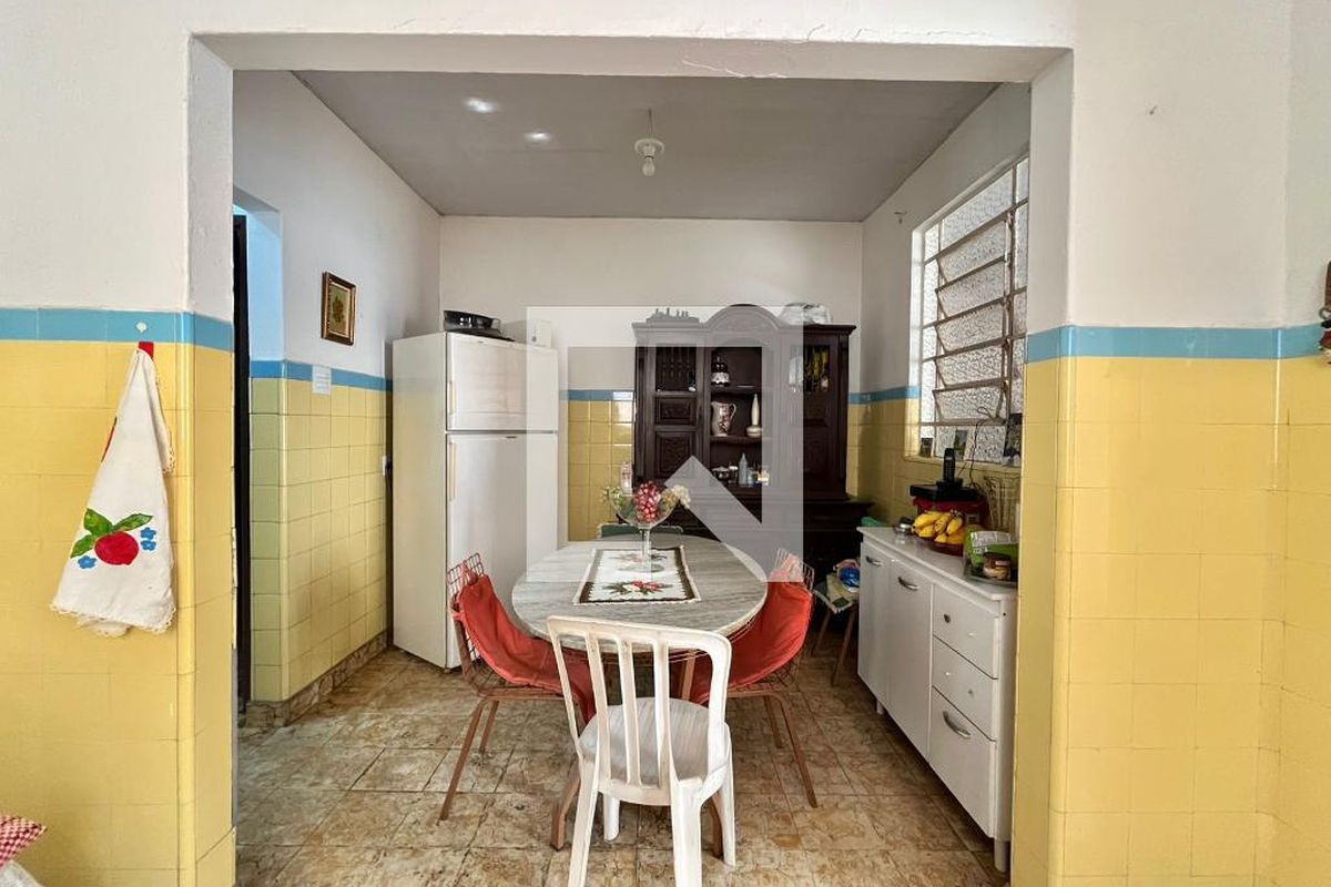 Casa à Venda - Taquaral, 3 Quartos,  301 m2 em , Campinas - sp | SoloBR