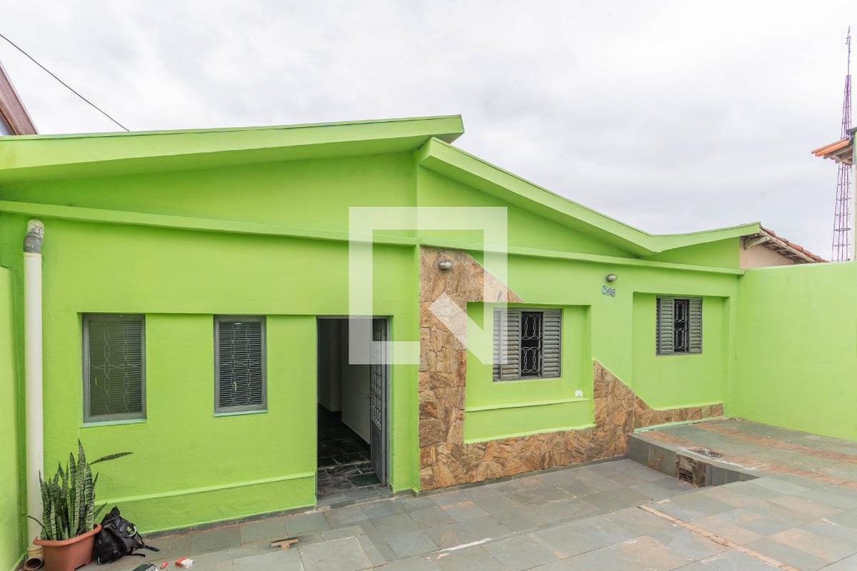 Casa à Venda - Jardim do Lago, 3 Quartos,  300 m2 em , Campinas - sp | SoloBR