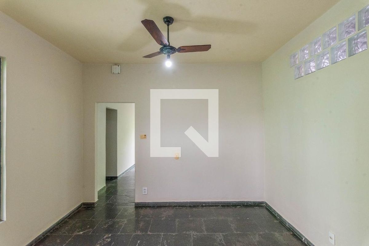 Casa à Venda - Jardim do Lago, 3 Quartos,  300 m2 em , Campinas - sp | SoloBR