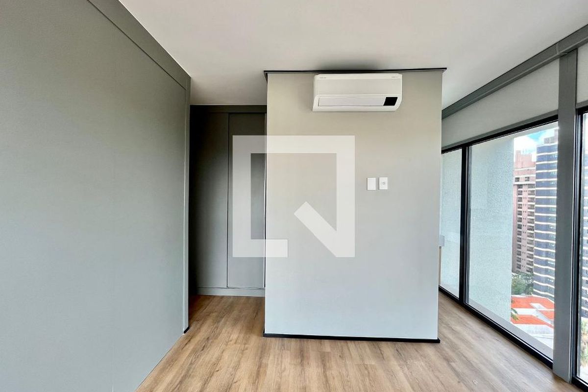 Apartamento à Venda - Cambuí, 2 Quartos,  130 m2 em , Campinas - sp | SoloBR