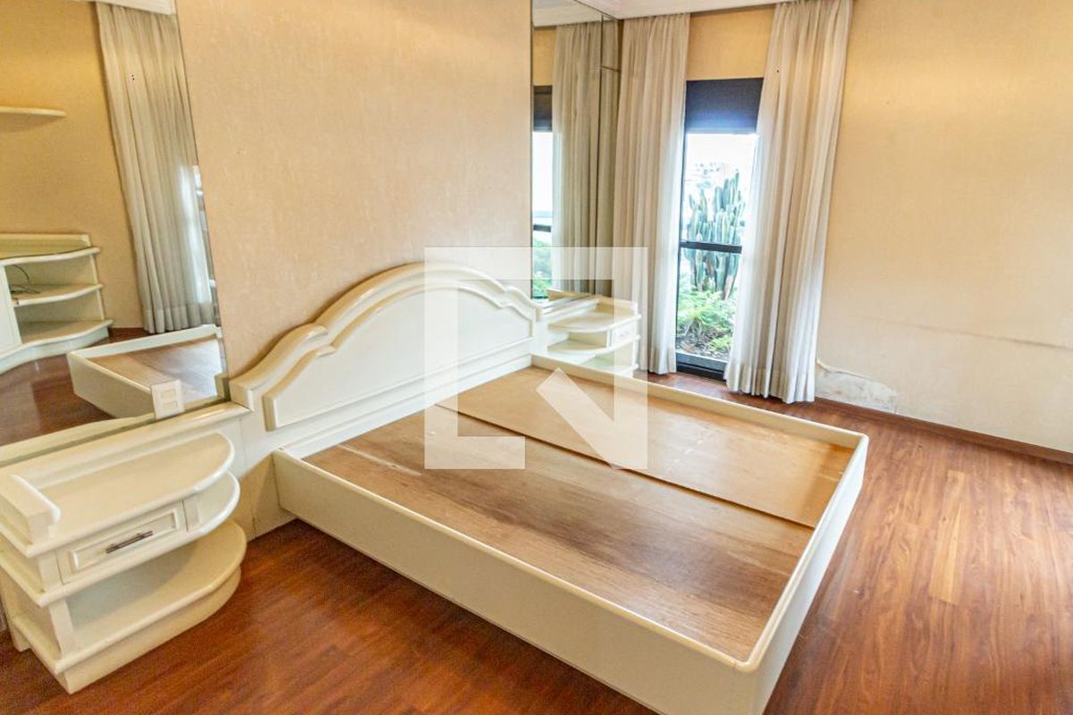 Apartamento, 4 quartos, 243 m² - Foto 41