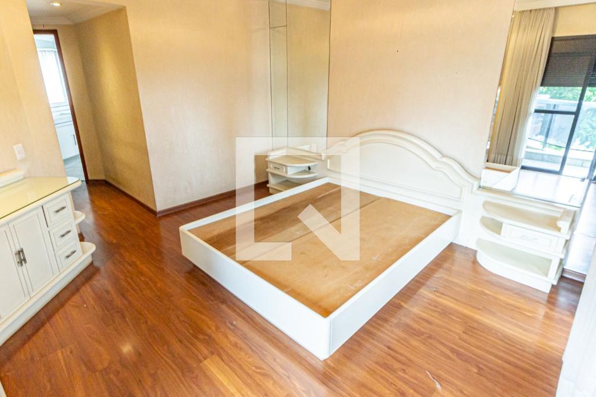 Apartamento, 4 quartos, 243 m² - Foto 48
