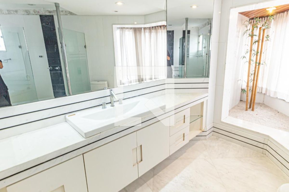Apartamento, 4 quartos, 243 m² - Foto 85