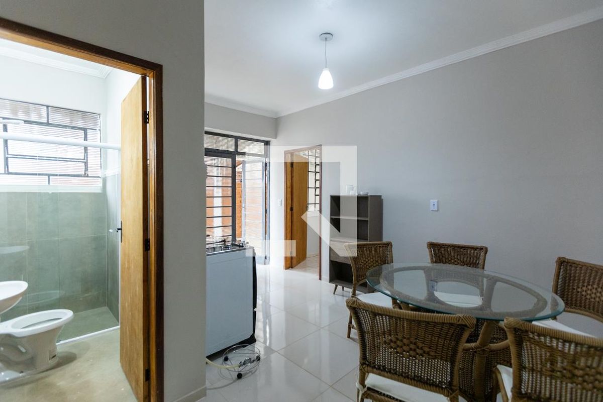 Casa à Venda - Jardim Chapadão, 1 Quarto,  38 m2 em , Campinas - sp | SoloBR
