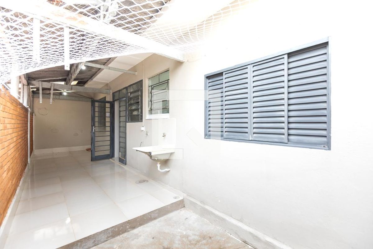 Casa à Venda - Jardim Chapadão, 1 Quarto,  38 m2 em , Campinas - sp | SoloBR