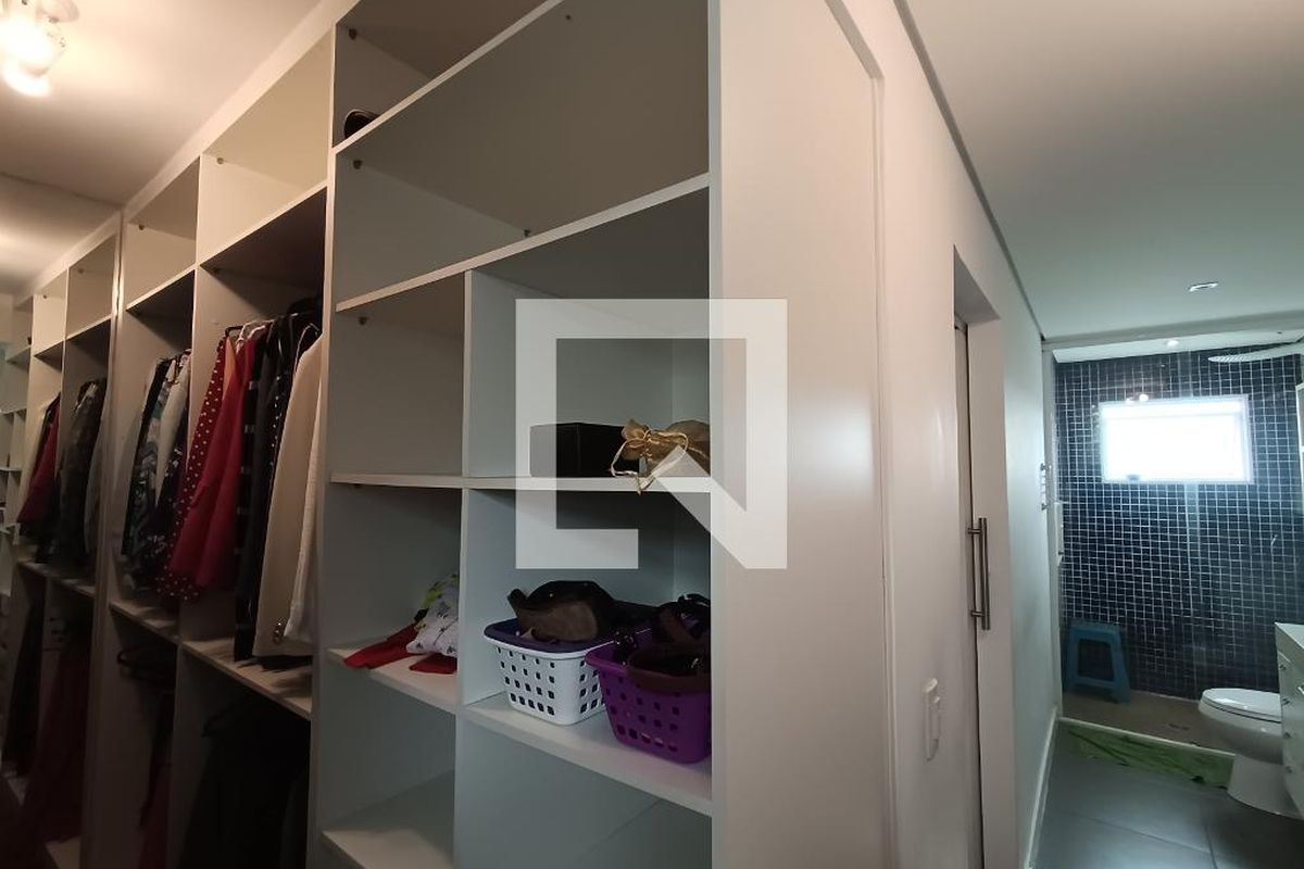 Casa, 3 quartos, 230 m² - Foto 94