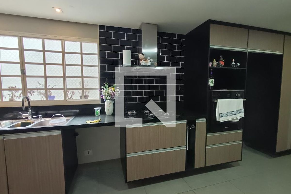 Casa, 3 quartos, 230 m² - Foto 142