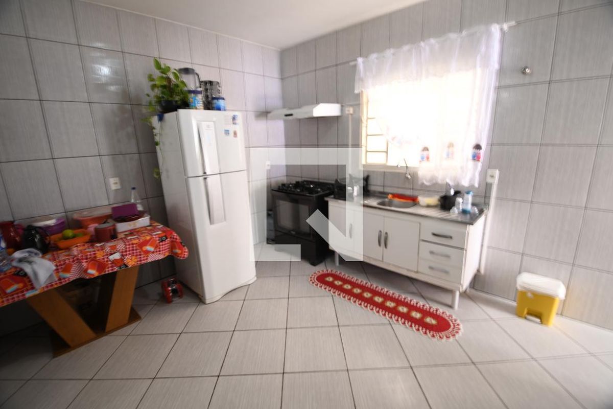 Casa à Venda - Jardim Santana, 2 Quartos,  110 m2 em , Campinas - sp | SoloBR