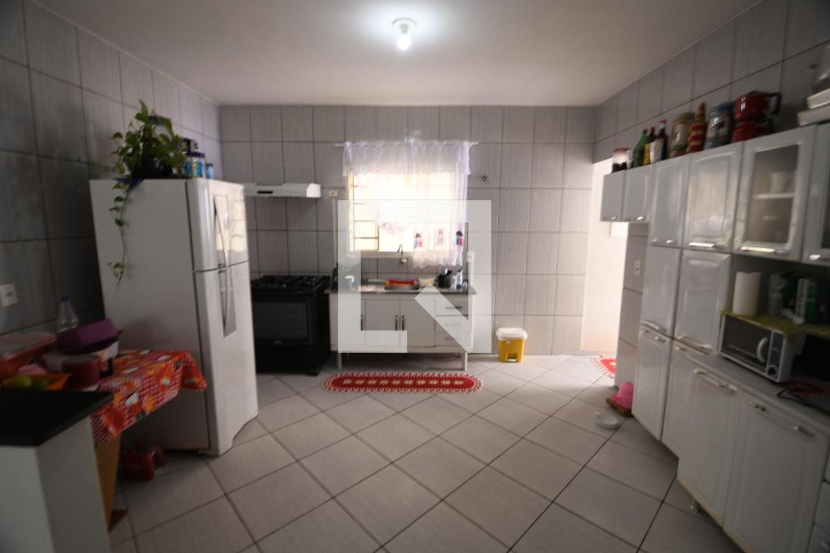 Casa à Venda - Jardim Santana, 2 Quartos,  110 m2 em , Campinas - sp | SoloBR