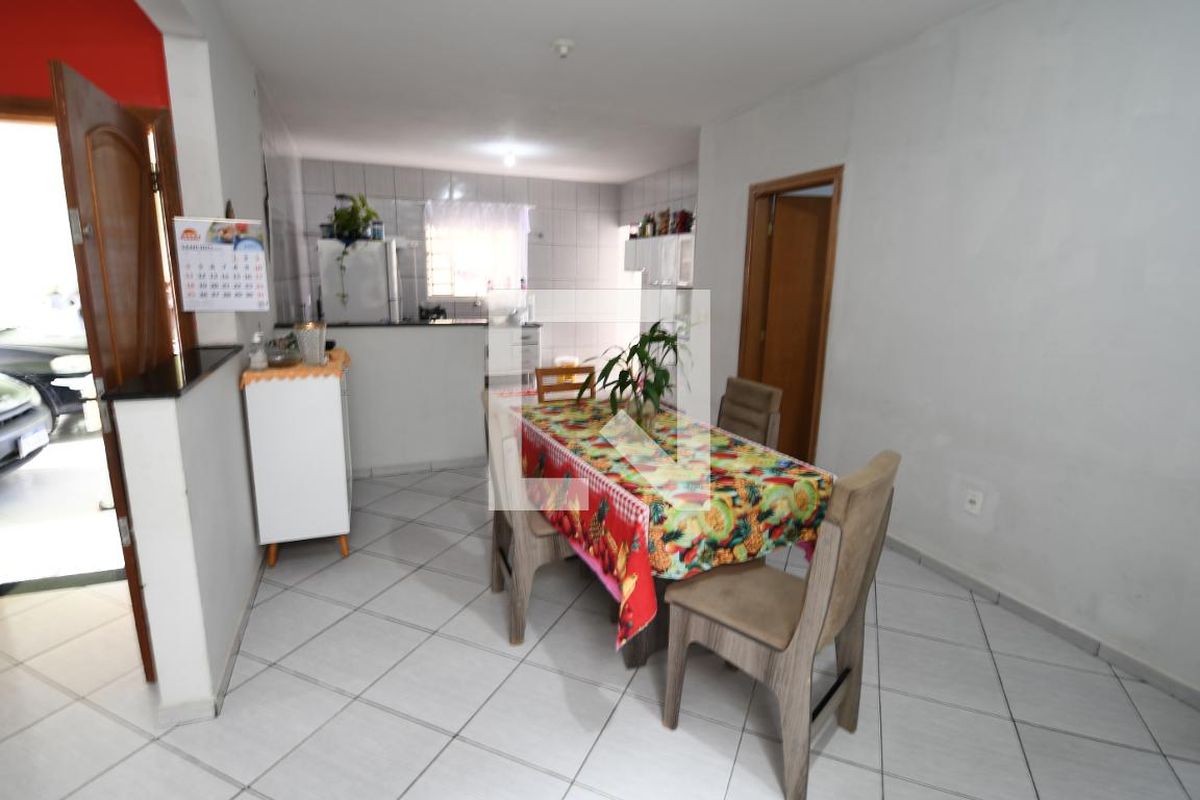 Casa à Venda - Jardim Santana, 2 Quartos,  110 m2 em , Campinas - sp | SoloBR