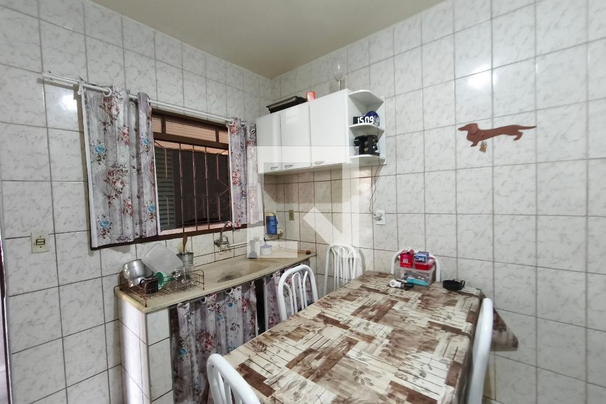 Casa à Venda - Jardim Planalto, 3 Quartos,  139 m2 em , Campinas - sp | SoloBR