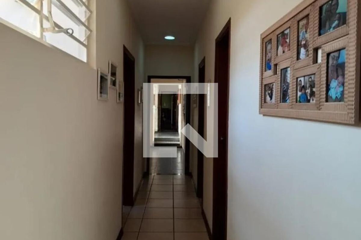 Casa à Venda - Guanabara, 2 Quartos,  218 m2 em , Campinas - sp | SoloBR