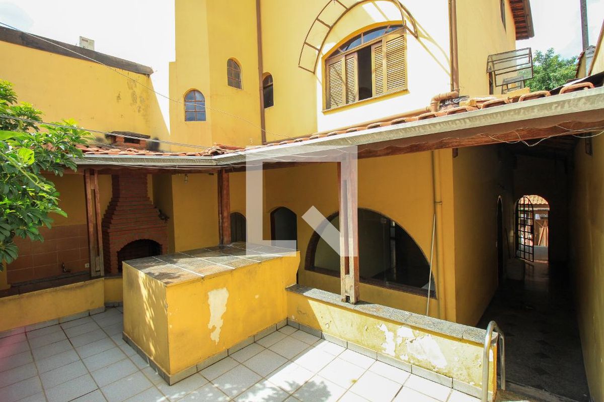 Casa, 3 quartos, 282 m² - Foto 82