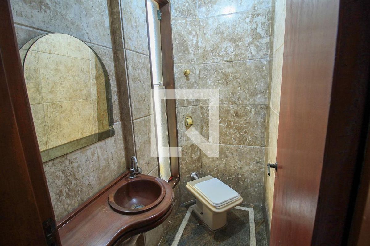 Casa, 3 quartos, 282 m² - Foto 11