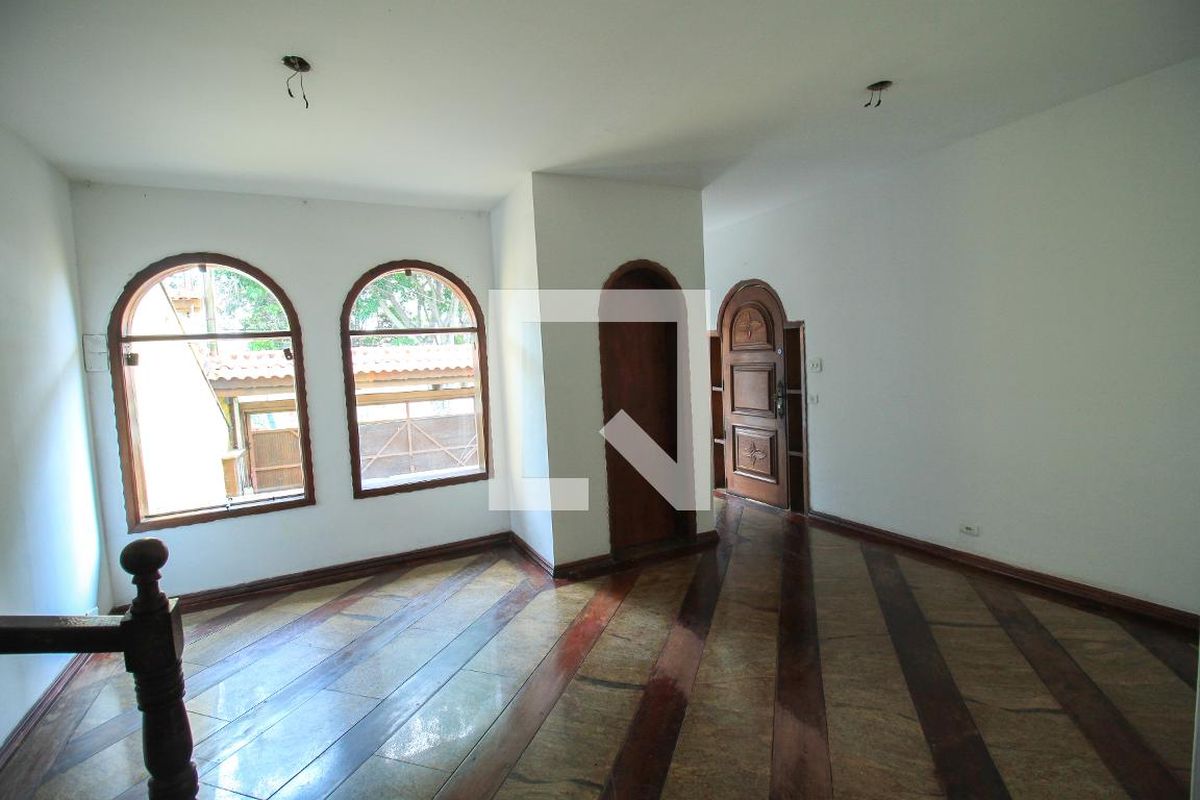 Casa, 3 quartos, 282 m² - Foto 3