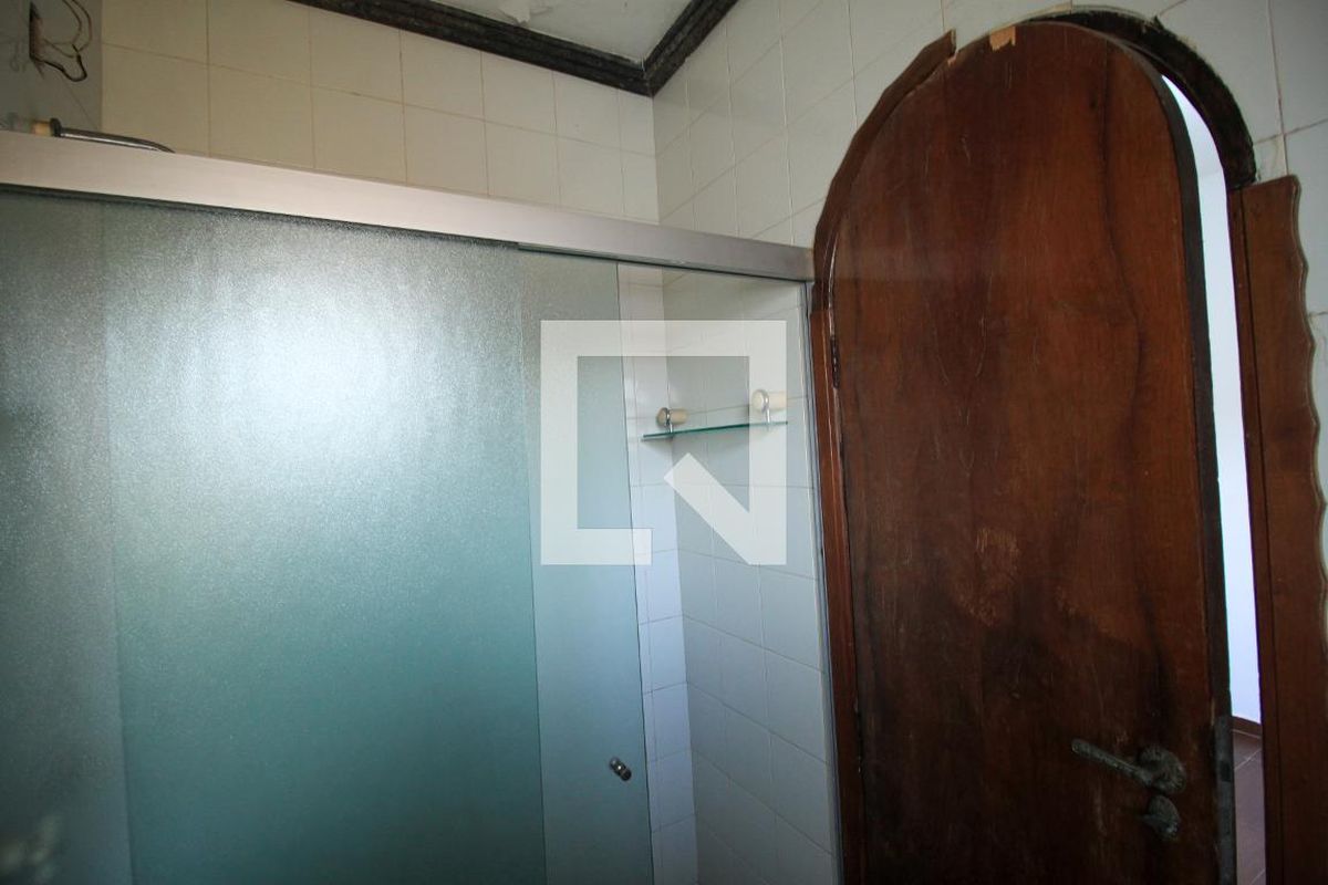 Casa, 3 quartos, 282 m² - Foto 47