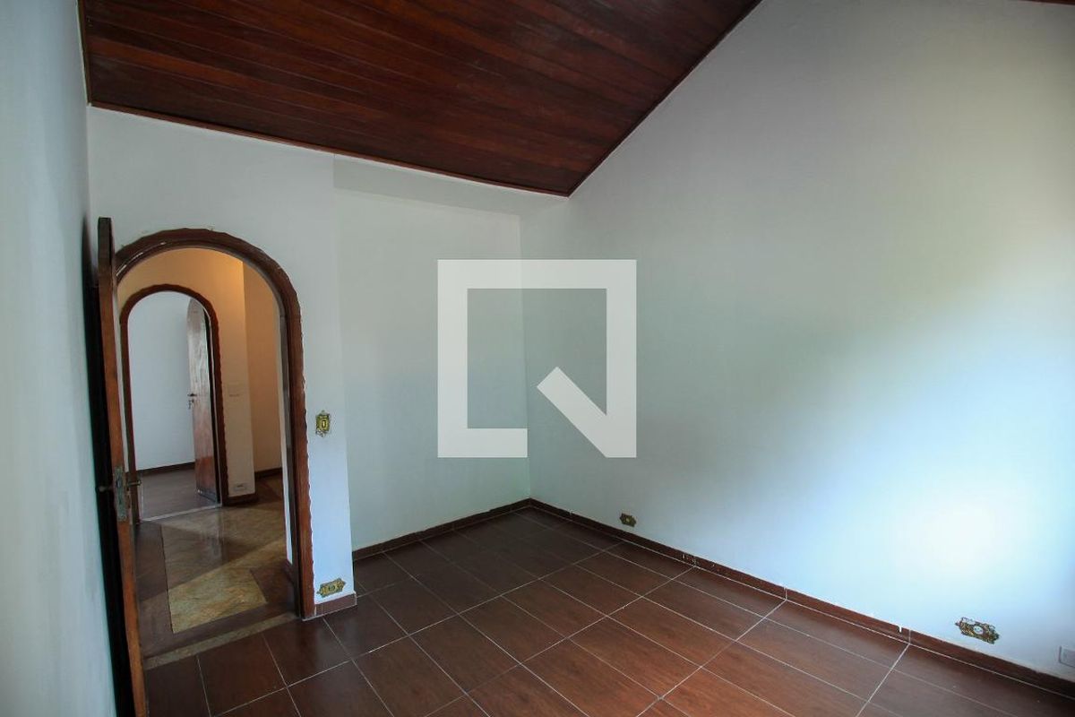 Casa, 3 quartos, 282 m² - Foto 26