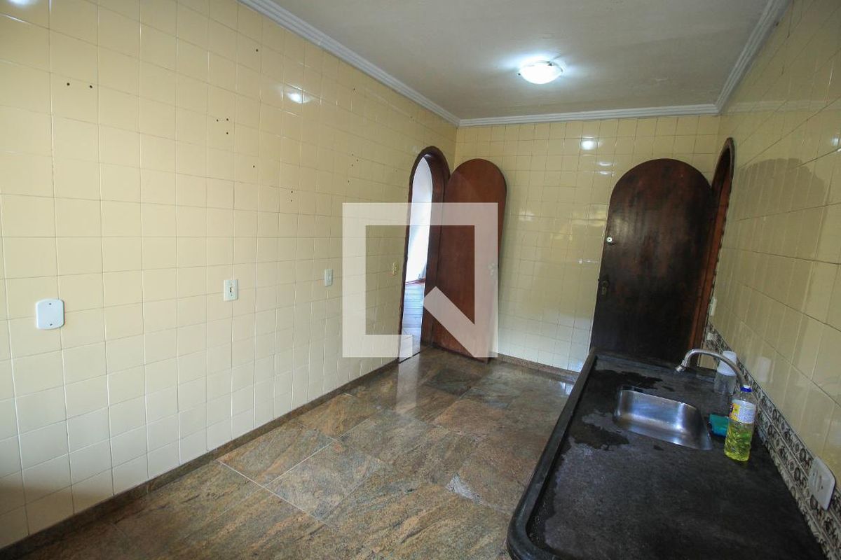 Casa, 3 quartos, 282 m² - Foto 74