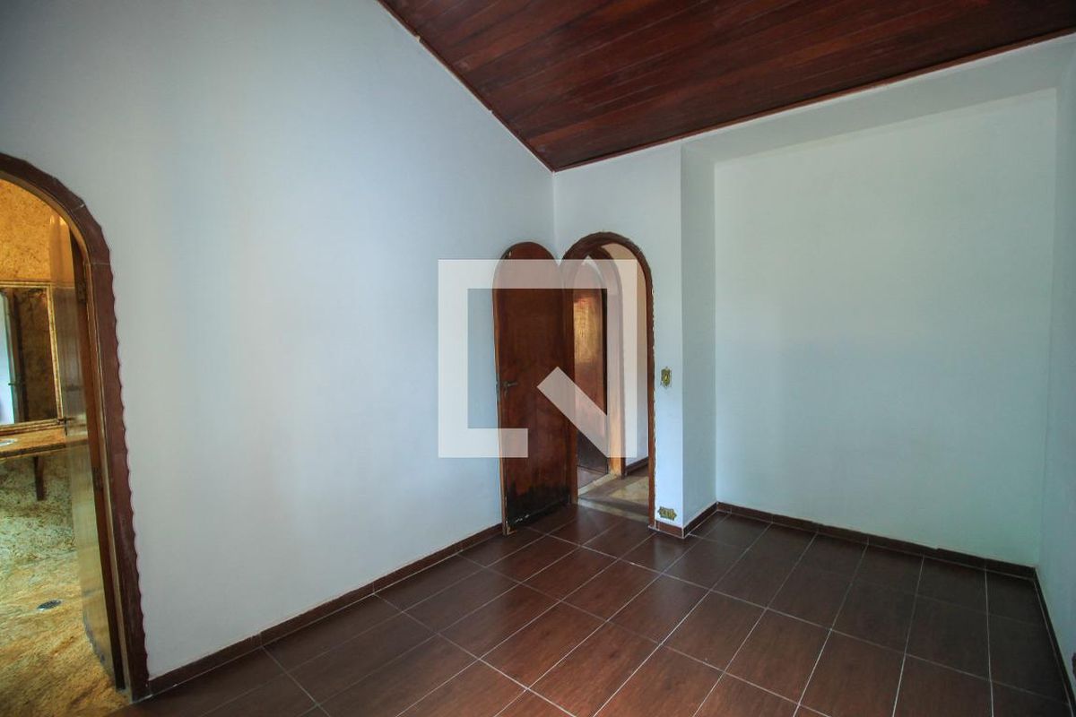 Casa, 3 quartos, 282 m² - Foto 23
