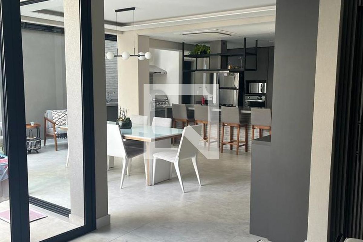 Casa, 4 quartos, 273 m² - Foto 32