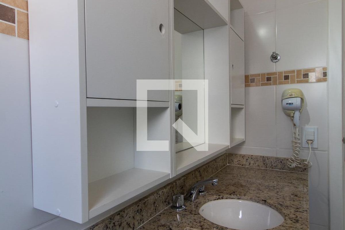 Apartamento à Venda - Mansões Santo Antônio, 3 Quartos,  136 m2 em , Campinas - sp | SoloBR
