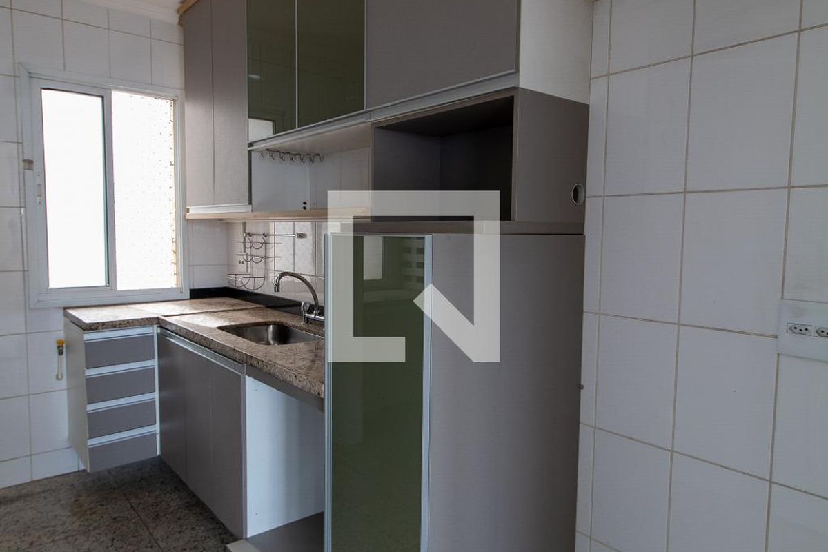 Apartamento à Venda - Mansões Santo Antônio, 3 Quartos,  136 m2 em , Campinas - sp | SoloBR