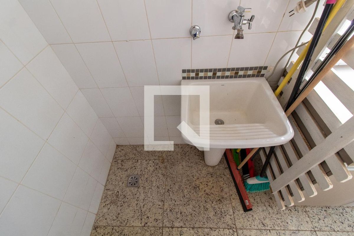 Apartamento à Venda - Mansões Santo Antônio, 3 Quartos,  136 m2 em , Campinas - sp | SoloBR