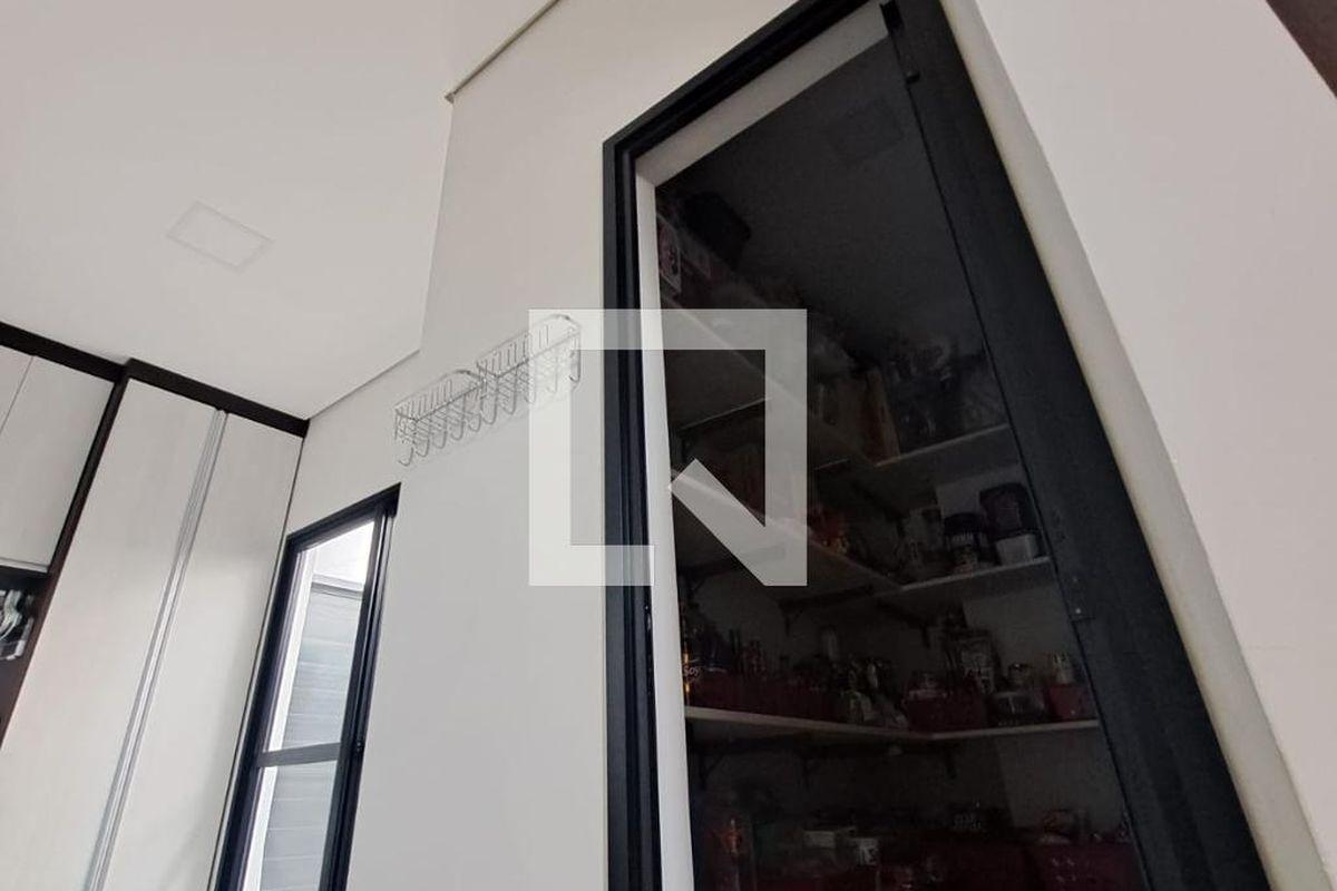 Casa à Venda - Swiss Park, 3 Quartos,  231 m2 em , Campinas - sp | SoloBR