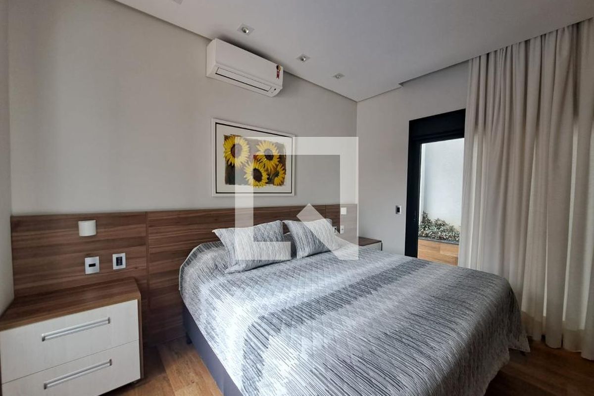 Casa à Venda - Swiss Park, 3 Quartos,  231 m2 em , Campinas - sp | SoloBR