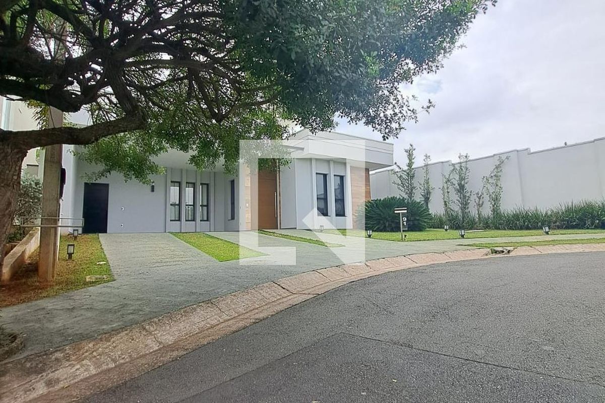 Casa à Venda - Swiss Park, 3 Quartos,  231 m2 em , Campinas - sp | SoloBR