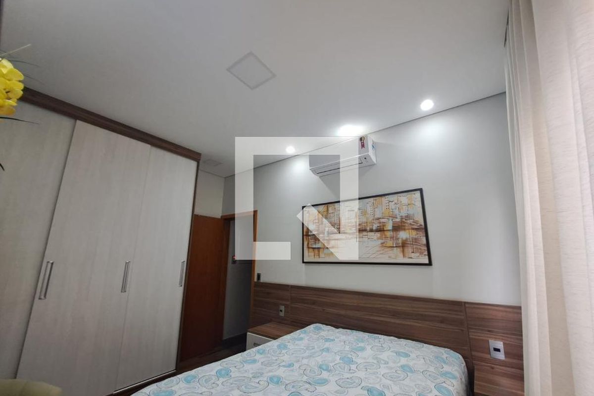 Casa à Venda - Swiss Park, 3 Quartos,  231 m2 em , Campinas - sp | SoloBR
