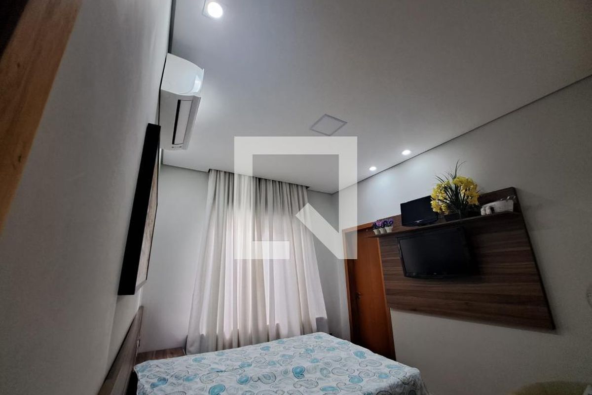 Casa à Venda - Swiss Park, 3 Quartos,  231 m2 em , Campinas - sp | SoloBR