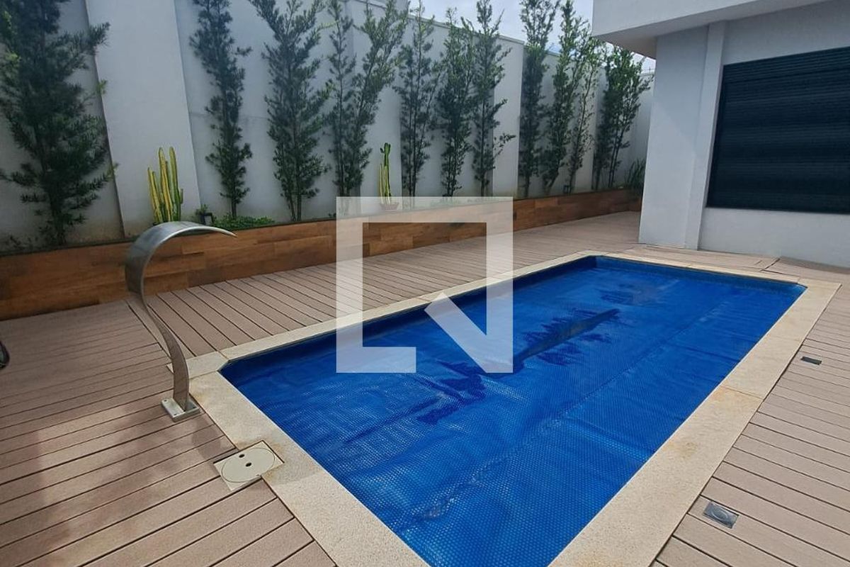 Casa à Venda - Swiss Park, 3 Quartos,  231 m2 em , Campinas - sp | SoloBR