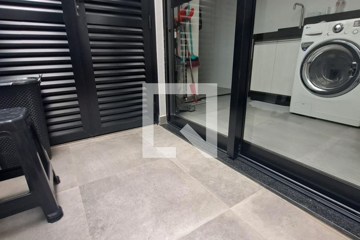 Casa à Venda - Swiss Park, 3 Quartos,  231 m2 em , Campinas - sp | SoloBR