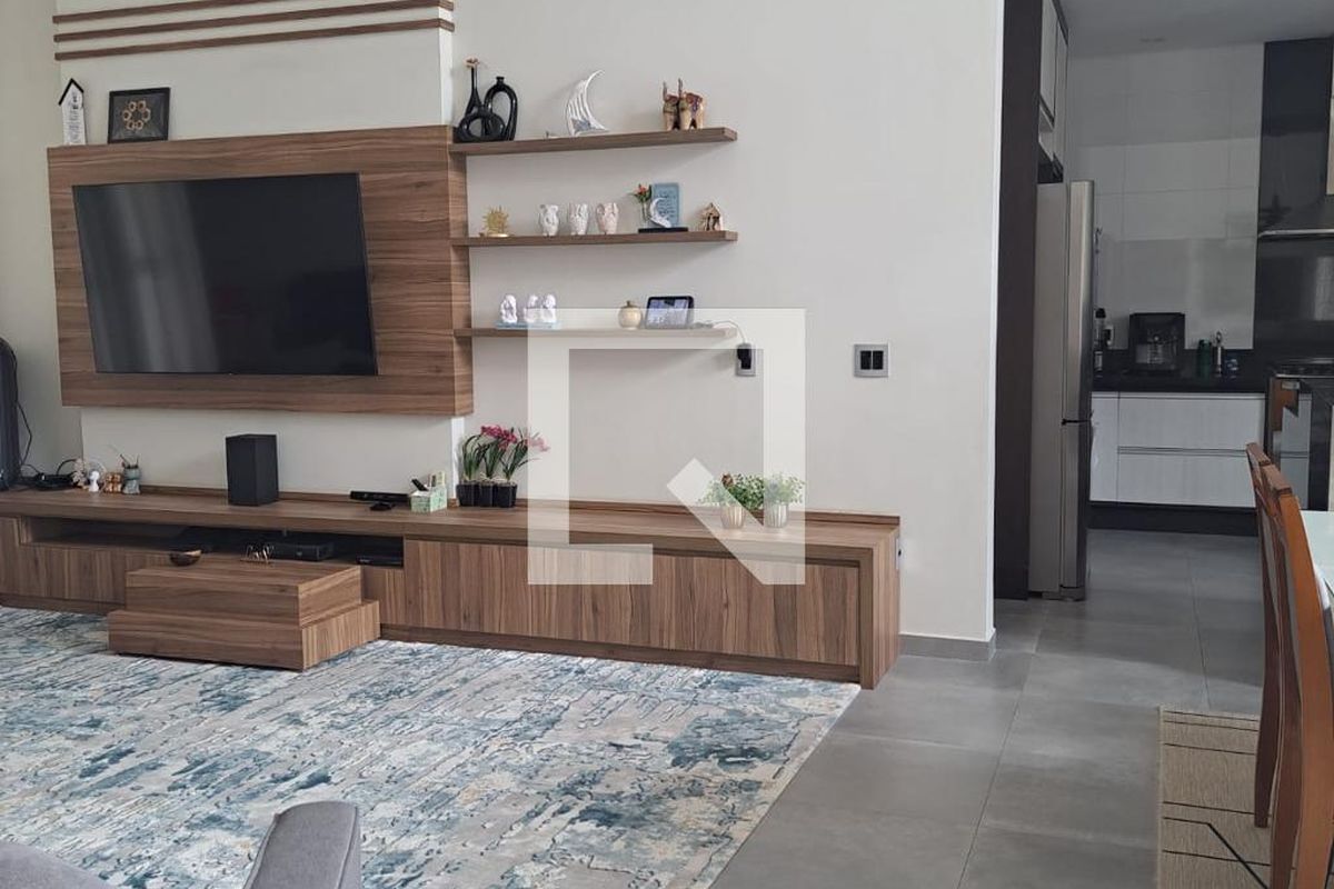 Casa à Venda - Swiss Park, 3 Quartos,  231 m2 em , Campinas - sp | SoloBR