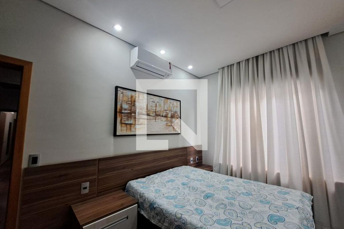 Casa à Venda - Swiss Park, 3 Quartos,  231 m2 em , Campinas - sp | SoloBR