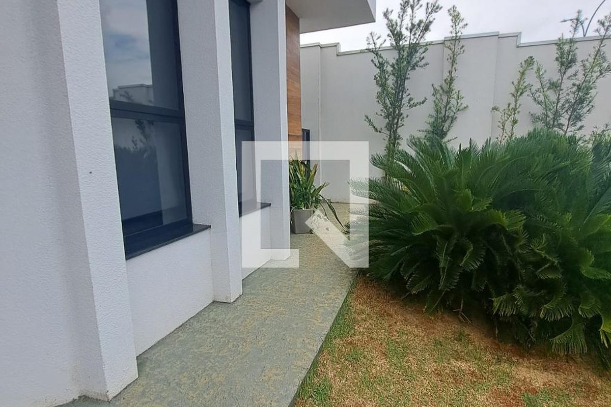 Casa à Venda - Swiss Park, 3 Quartos,  231 m2 em , Campinas - sp | SoloBR