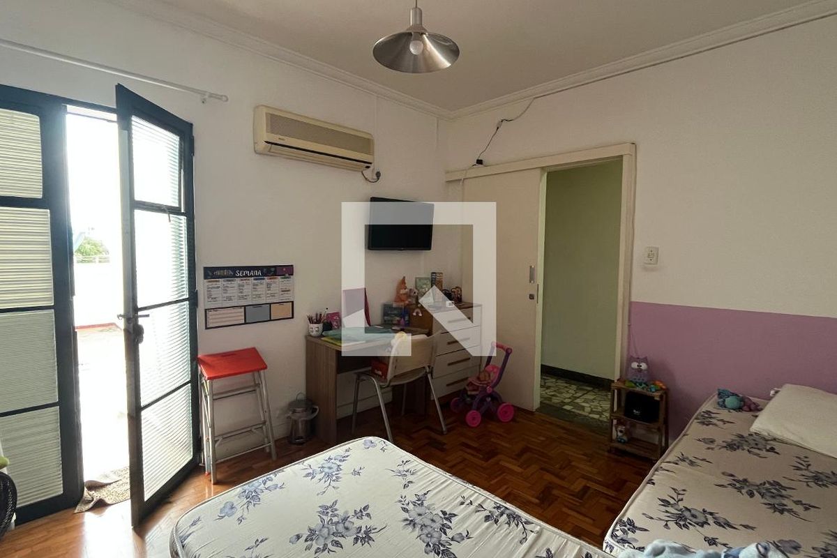 Casa à Venda - Guanabara, 3 Quartos,  160 m2 em , Campinas - sp | SoloBR