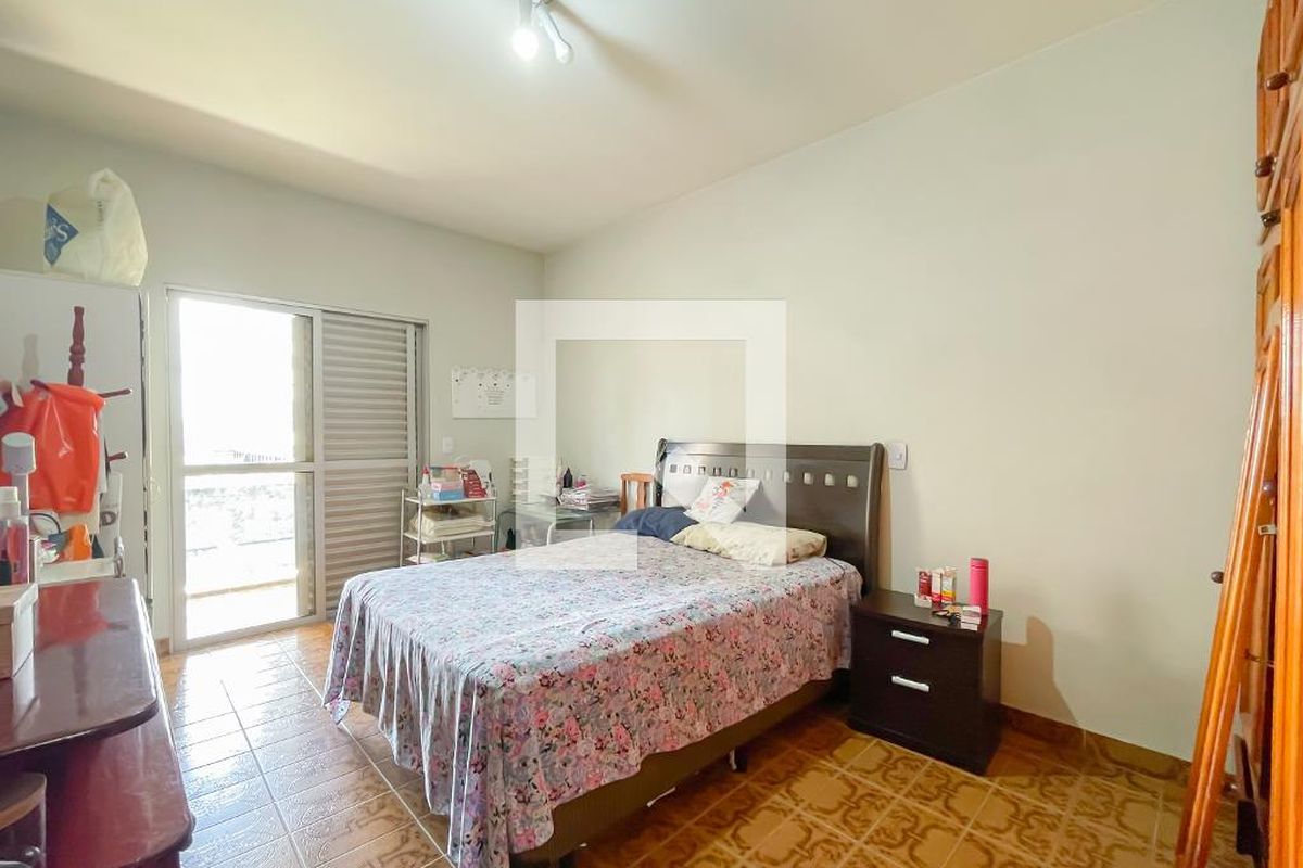 Casa, 4 quartos, 210 m² - Foto 35
