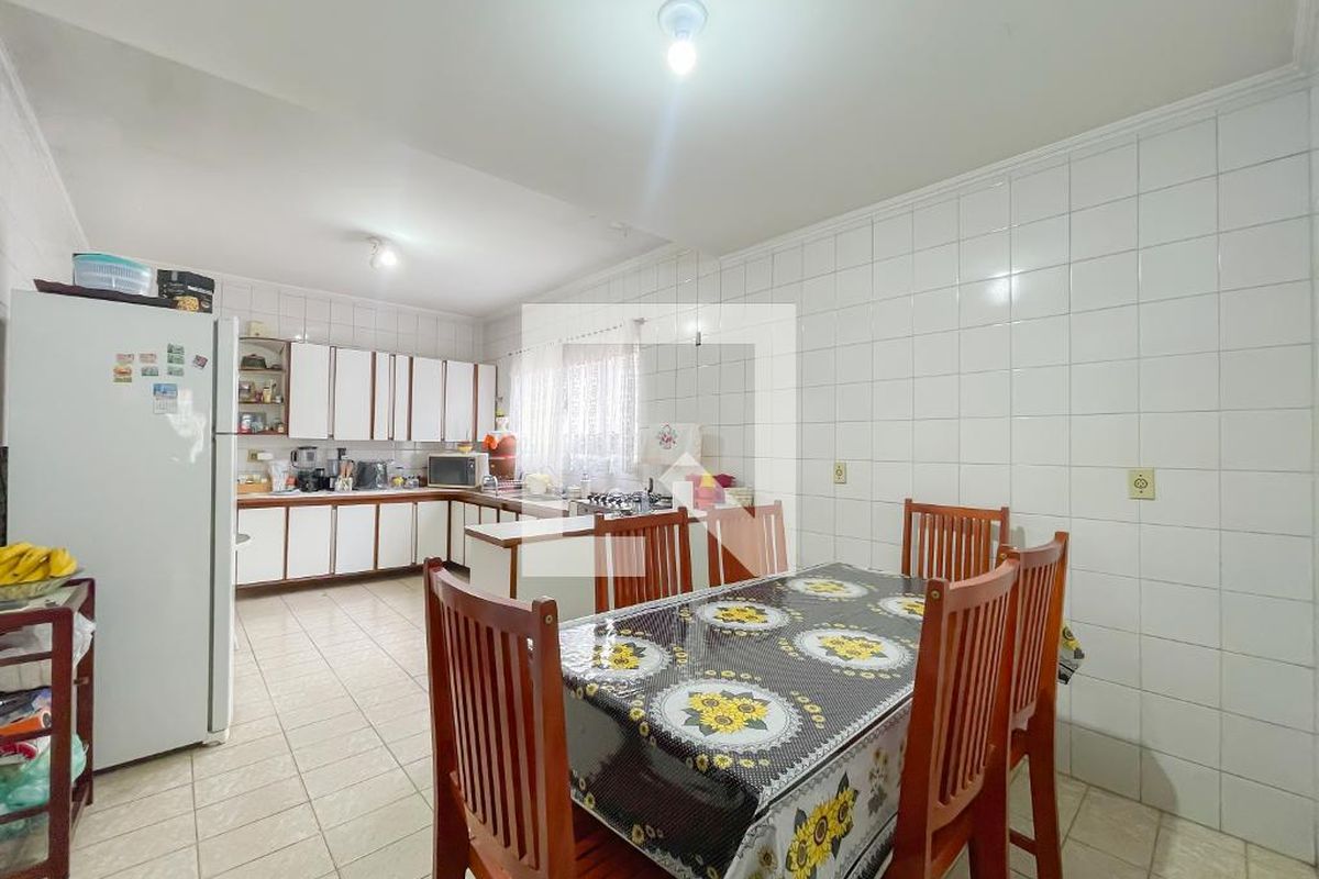 Casa, 4 quartos, 210 m² - Foto 51