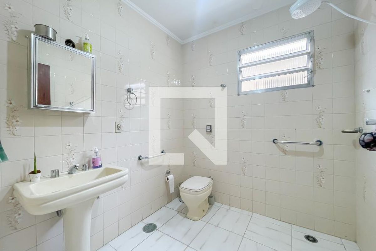 Casa, 4 quartos, 210 m² - Foto 47