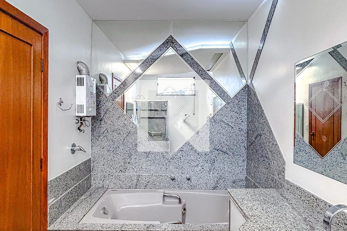 Casa, 4 quartos, 295 m² - Foto 38