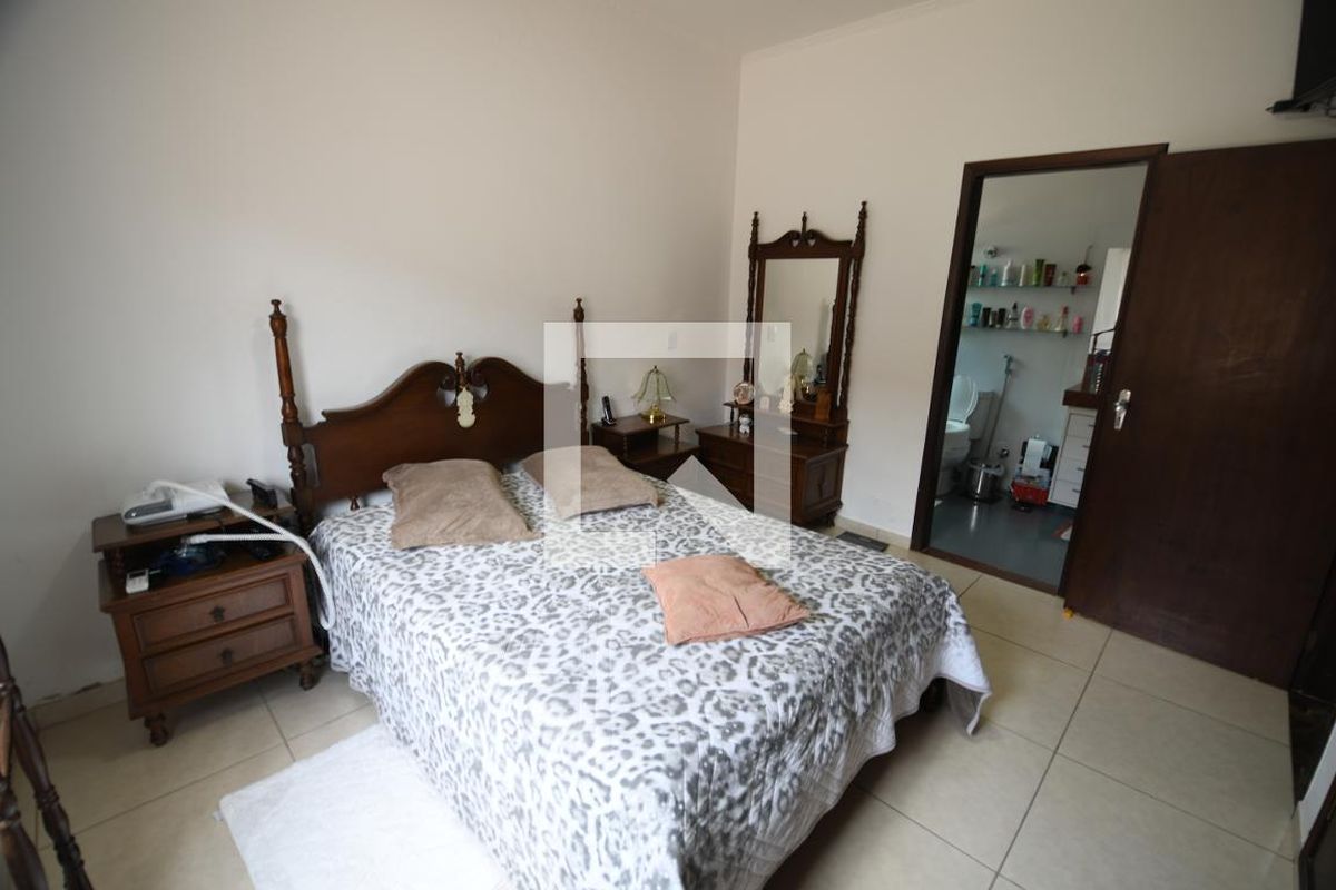 Casa à Venda - Barão Geraldo - Centro, 3 Quartos,  200 m2 em , Campinas - sp | SoloBR
