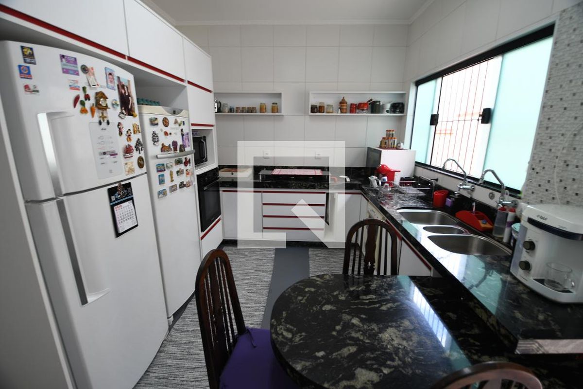 Casa à Venda - Barão Geraldo - Centro, 3 Quartos,  200 m2 em , Campinas - sp | SoloBR