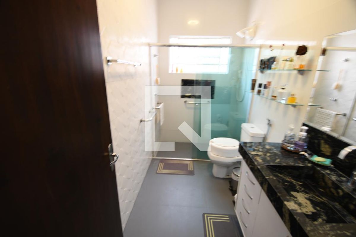 Casa à Venda - Barão Geraldo - Centro, 3 Quartos,  200 m2 em , Campinas - sp | SoloBR