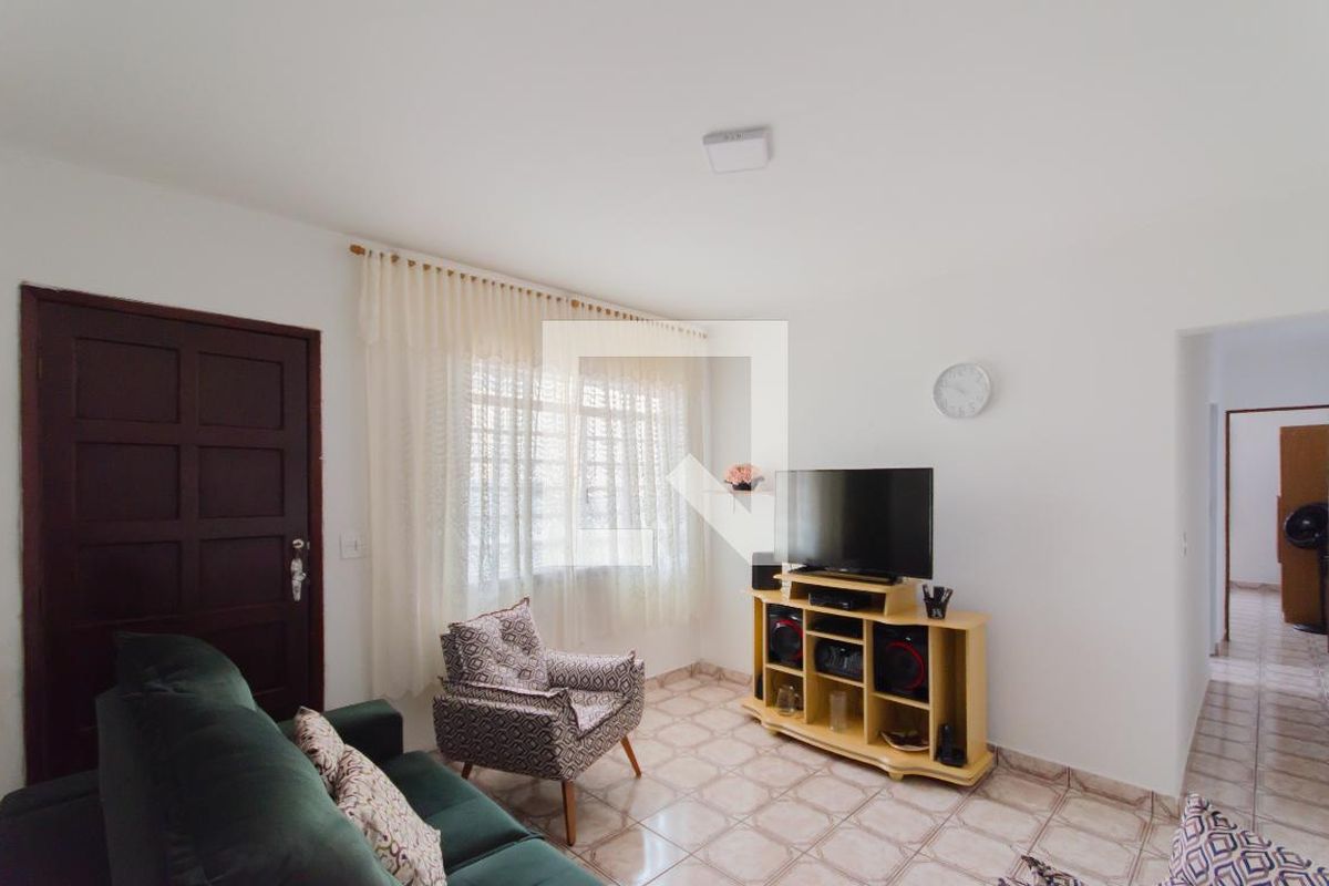 Casa, 2 quartos, 528 m² - Foto 1