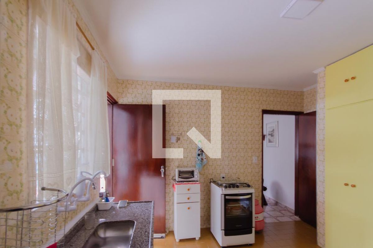 Casa, 2 quartos, 528 m² - Foto 19